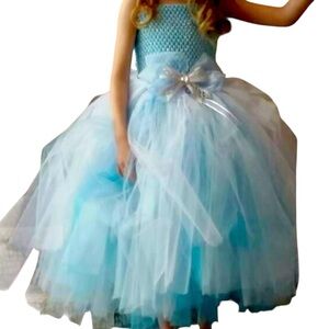 Gorgeous Custom made Frozen themed princess dress w/headband!*NEW* 18-36 months